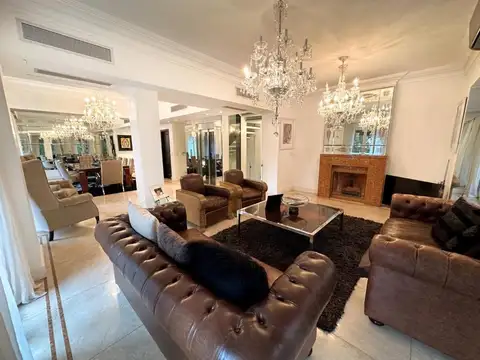 CASA 5 AMBIENTES ALQUILER TEMPORARIO EN BARRIO PARQUE