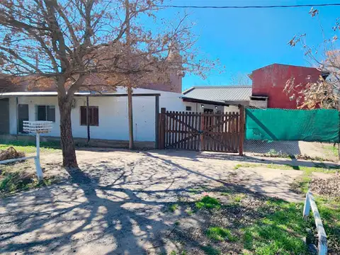 HERMOSA CASA 3 DORMITORIOS CON PILETA EN PUEBLO ESTHER