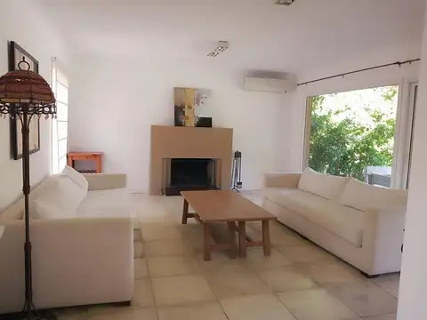 Casa en Venta en El Encuentro, USD 650.000