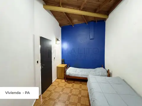 CASA MULTIFAMILIAR CON LOCAL 8,66m x 24,71m