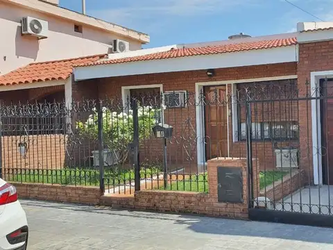 VENTA CASA 3 DORM + DEPARTAMENTO EMPALME CBA