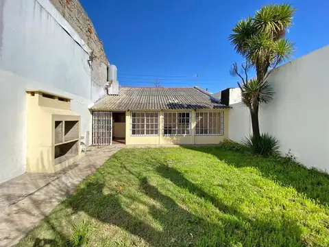CASA - 3 AMBIENTES - MERLO