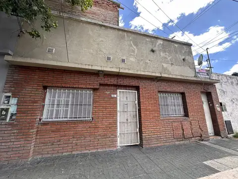 VENTA PH tipo casa de 3 AMBIENTES planta baja - SIN EXPENSAS en SAN ANDRES - APTA crédito y PERMUTA