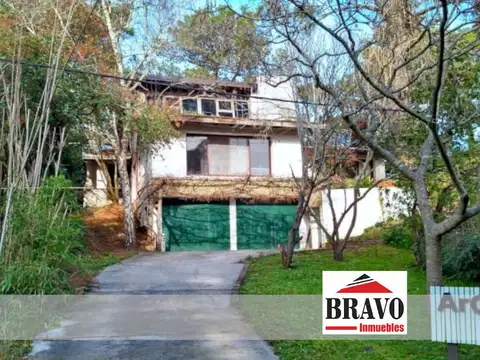 CHALET / CASA 4 AMB. c/ Dependencias , Garaje, z/ GOLF|VILLA GESELL | Cod.0717 |