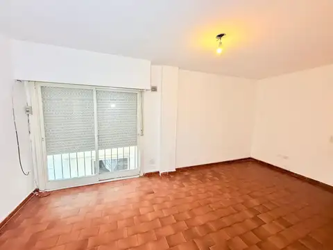 Departamento en Alquiler en Boca, $ 600.000