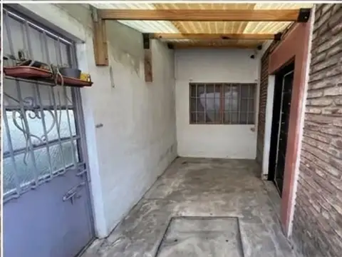 Depto Tipo Casa en Venta en Quilmes Oeste, USD 45.000