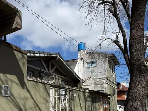 Depto Tipo Casa en Venta de 6 ambientes