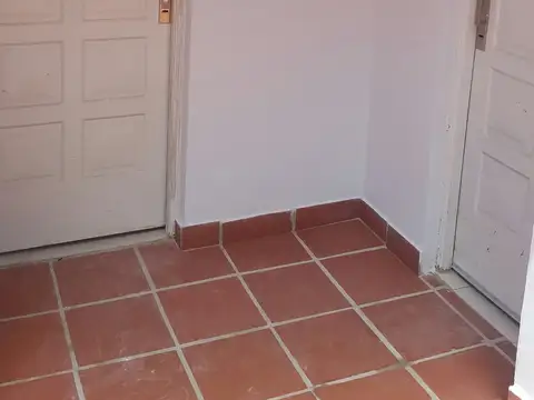 Depto Tipo Casa en Alquiler en Rosario, $ 365.000