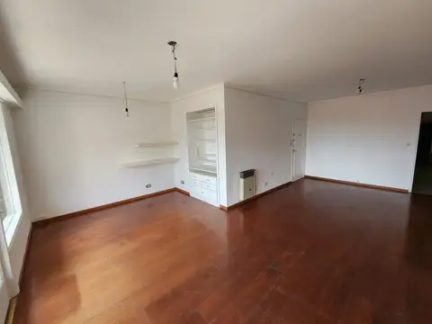 Av Avellaneda 2600