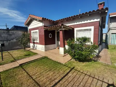 VENTA CASA 3 AMBIENTES-TEMPERLEY-APTO CREDITO