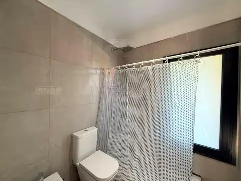 Casa en Alquiler al Oeste