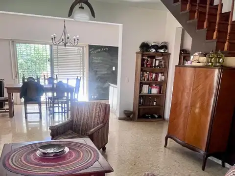 Casa en Venta en Villa Adelina, USD 230.000