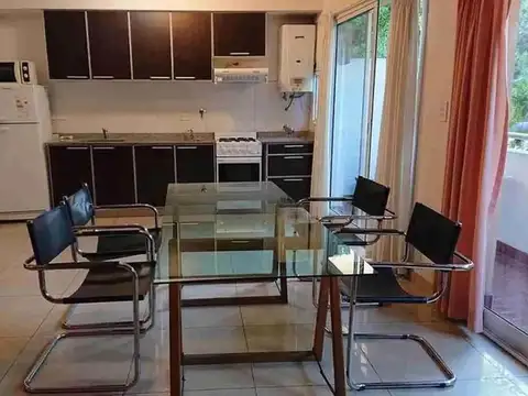 Departamento en Alquiler Temporal con 1 cochera