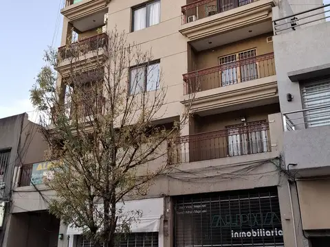 Depto. de 6 amb. en alquiler | Berazategui Centro