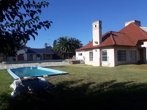 VENTA CASA 5 AMBIENTES EN SAN MIGUEL