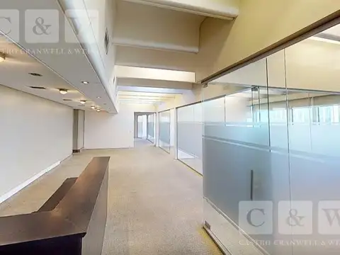 Oficina en Venta con 2 cocheras