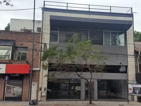 Venta Local u Oficina de 800 m2 - La Lucila