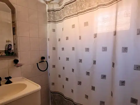 Depto Tipo Casa 4 ambientes con 2 baños