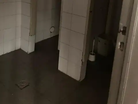 Local en Venta en Tapiales, USD 650.000