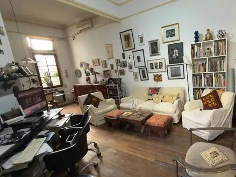 Depto Tipo Casa en Venta 90 años