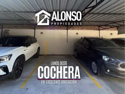 ALQUILER COCHERA CUBIERTA  EN LANÚS OESTE