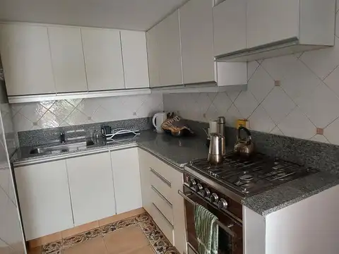 Depto Tipo Casa en Venta 60 años