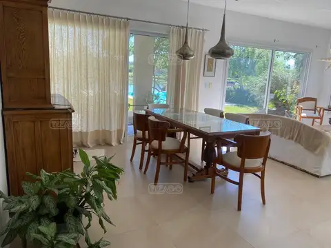 Casa en Alquiler al Noroeste
