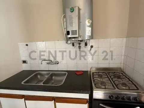 Casa en Alquiler con 2 cocheras