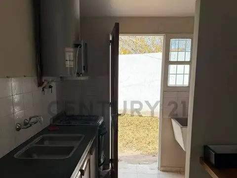 Casa en alquiler para uso comercial con GODOY CRUZ