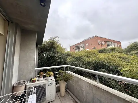 Avenida Alvarez Thomas  al 200, Palermo