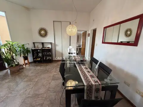 Casa 5 ambientes con 4 baños