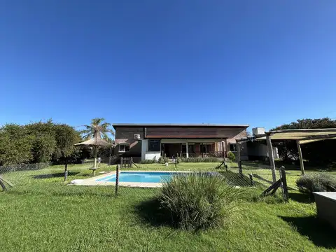 VENTA DE CASA EN FUNES