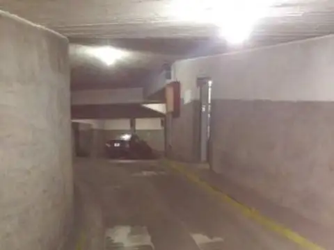 Av Rivadavia 4300 Almagro Cochera U$11.000