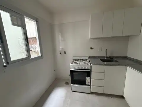 Hermoso 2 ambientes todo reciclado a nuevo. Listo para entrar a vivir!