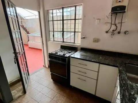 EN BLOCK , DOS LOCALES Y PISO UNICO