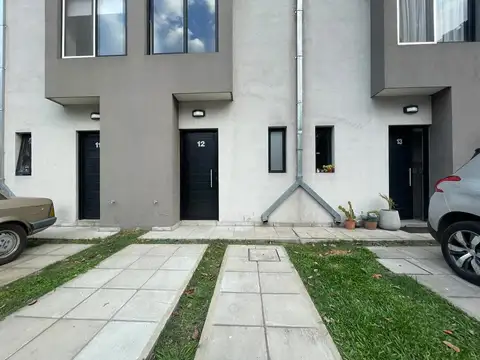 Dúplex en alquiler 3 ambientes con cochera