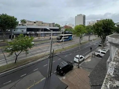 Avenida Mitre 5400
