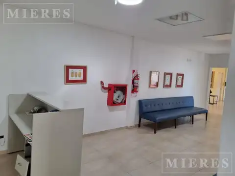 Lirios del Talar, Gral. José Artigas al 3100  Consultorio 60