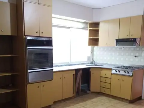 Departamento 4 ambientes con 3 baños