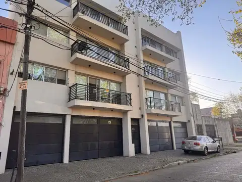 Maipu 700