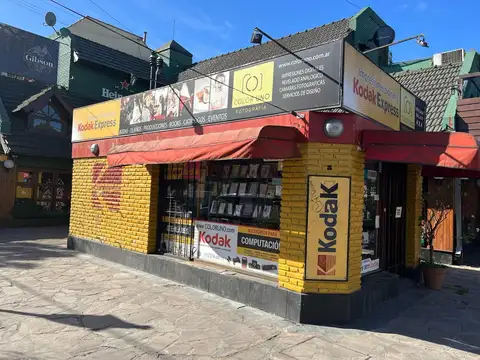Mitre Esquina Macias