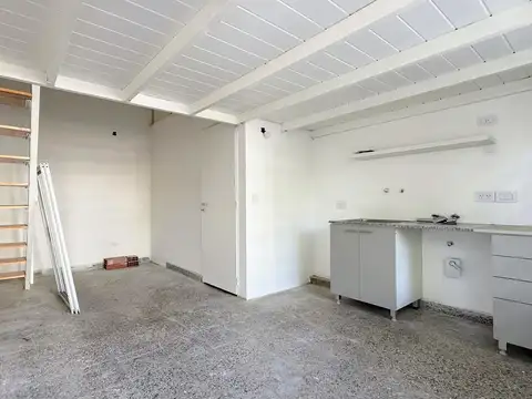 Depto Tipo Casa en Venta de 2 ambientes