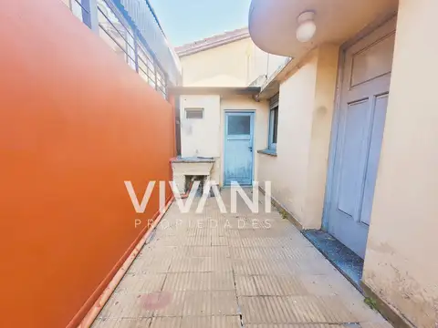 72 100, Piso 0