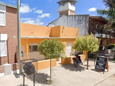 Saavedra e/ Vélez Sarsfield y Manuel Martínez