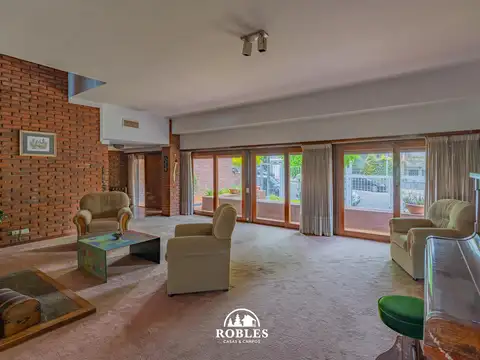 Casa en Venta con 1 cochera