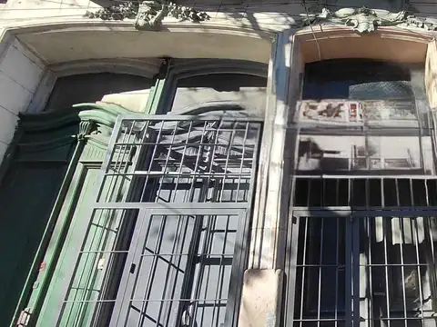 VENTA PH 2 AMB A RECICLAR UBICACION ESTRATEGICA