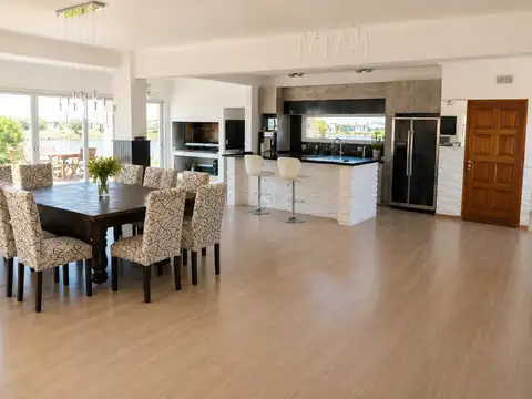 Casa en Alquiler Temporal en San Sebastián, USD 5.000