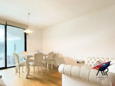 Apartamento en venta de 1 dormitorio c/ cochera en Puerto Buceo