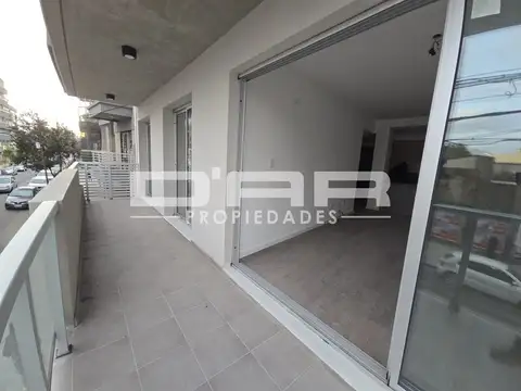 A ESTRENAR! DEPARTAMENTO DE 3 AMBIENTES AL FRENTE CON BALCÓN CORRIDO