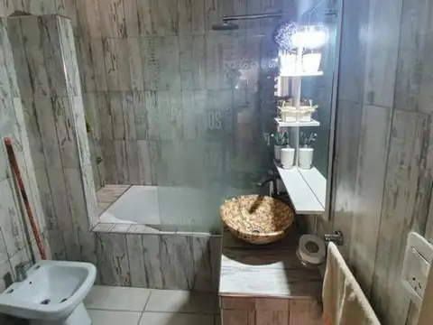 CASA  MULTIFAMILIAR 3 DEPARTAMENTOS JUNTOS EN VILLA BOSCH